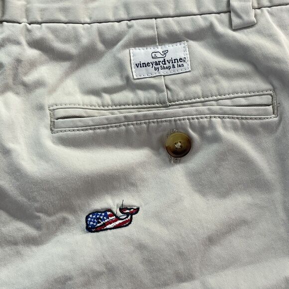 Vineyard Vines Shorts Men 30 Beige Chino Club Short USA Flag Whale Embroidery - Picture 4 of 15